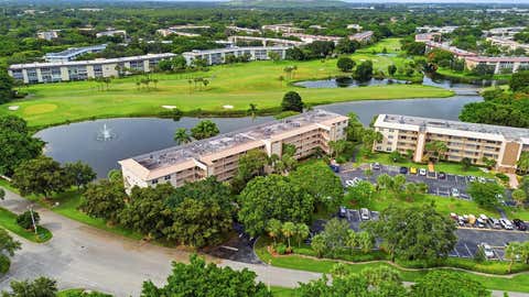 Tiny photo for 2905 Victoria Place #C4, Coconut Creek, FL 33066 (MLS # B26048183)