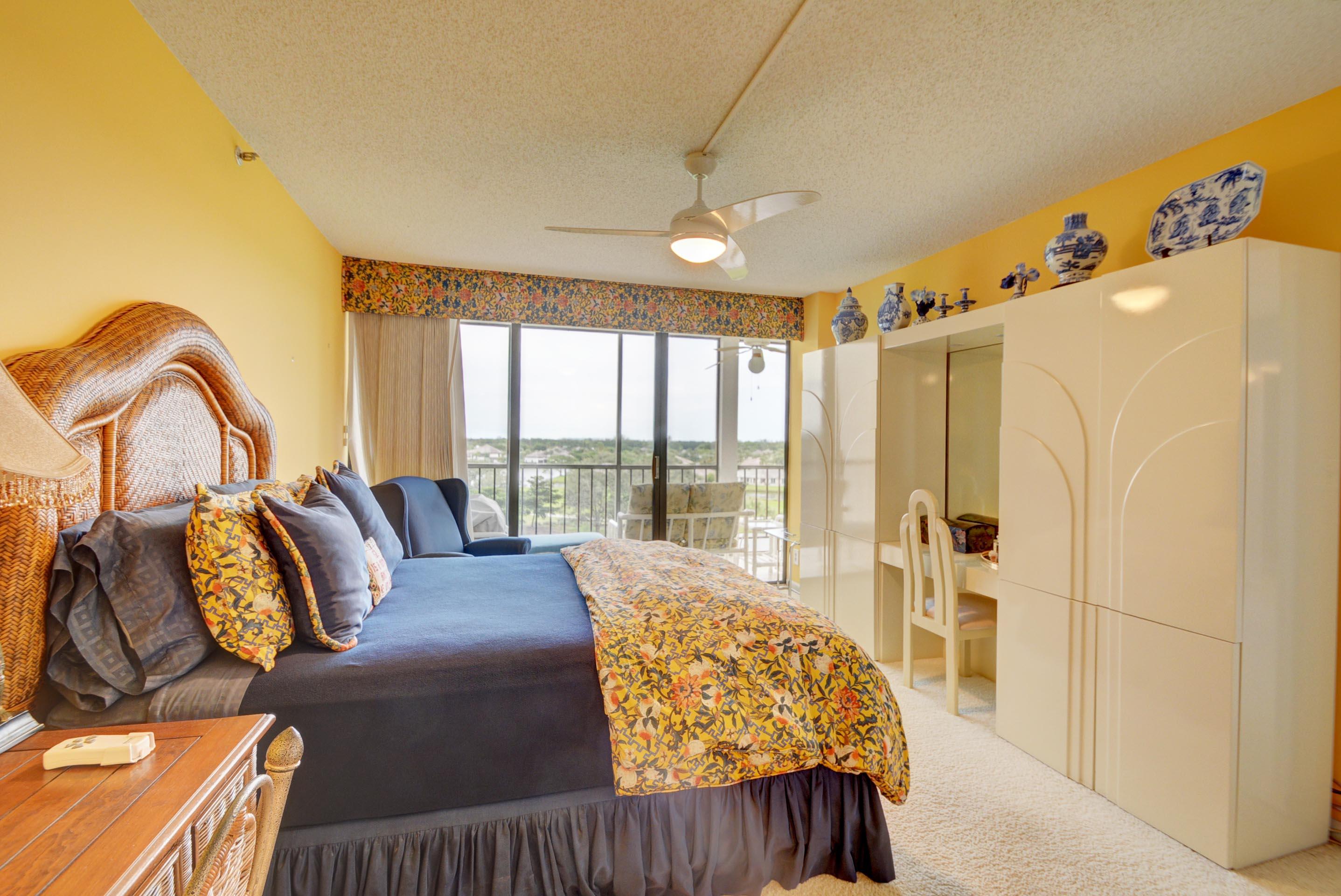 WILLOW WOOD MIDRISE CONDO - Residential