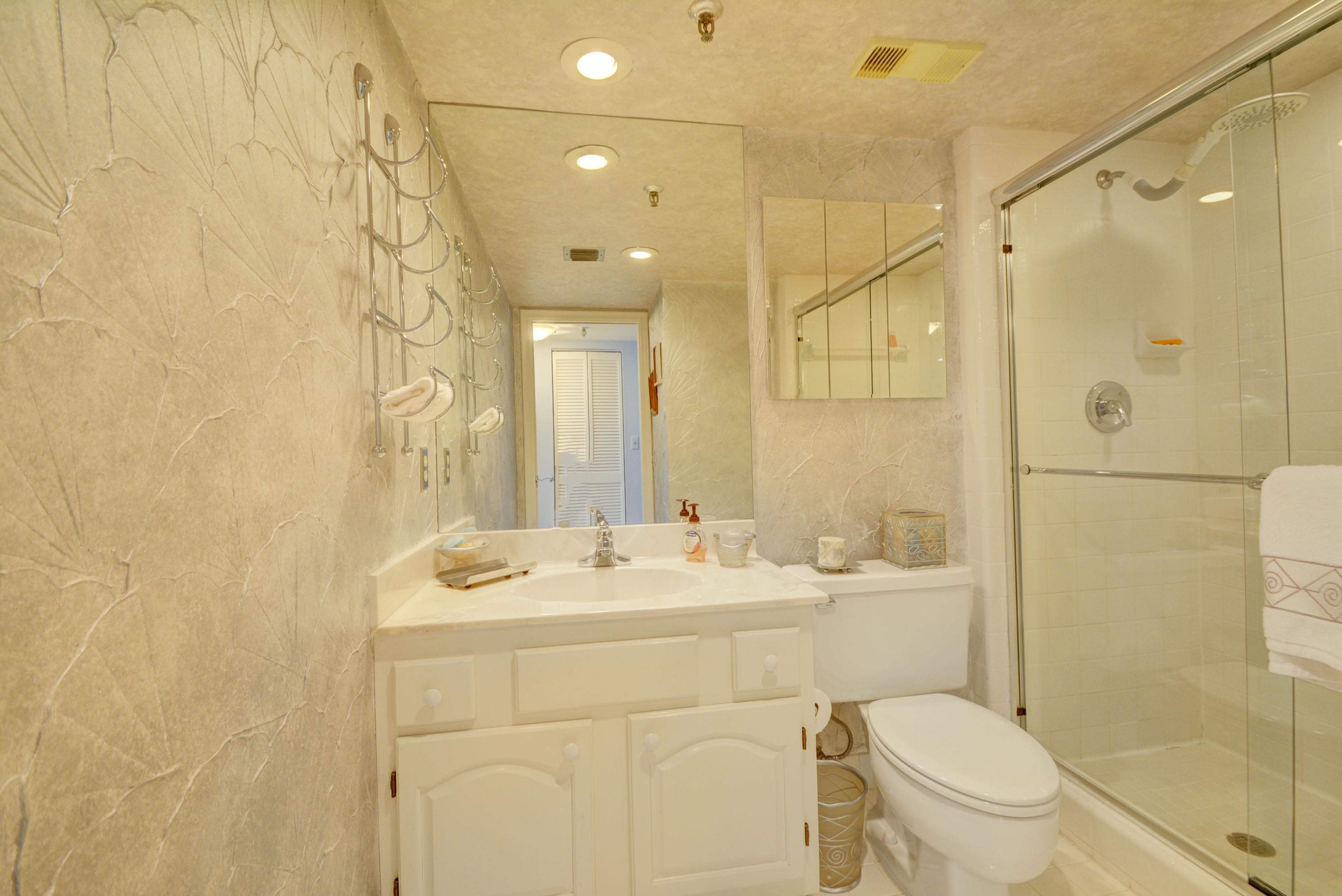 WILLOW WOOD MIDRISE CONDO - Residential