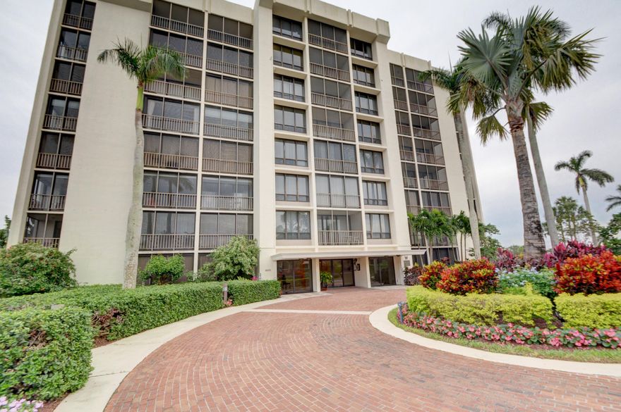 outstanding water and golf course views,small
balcony enclosed creating breakfast room. open
kitchen, new appliances. redone baths.
see the sunrise from the living room,breakfast room,
and master bedroom.new water heater,3
year old ac. new range and microwave,new living room sofa. all
 furniture and furnishings included.
this unit is  an outstanding buy in 5 star boca west
 . Walking distance to the golf and activities center.enjoy all of Boca West's 5 star amenities,

easy to show.