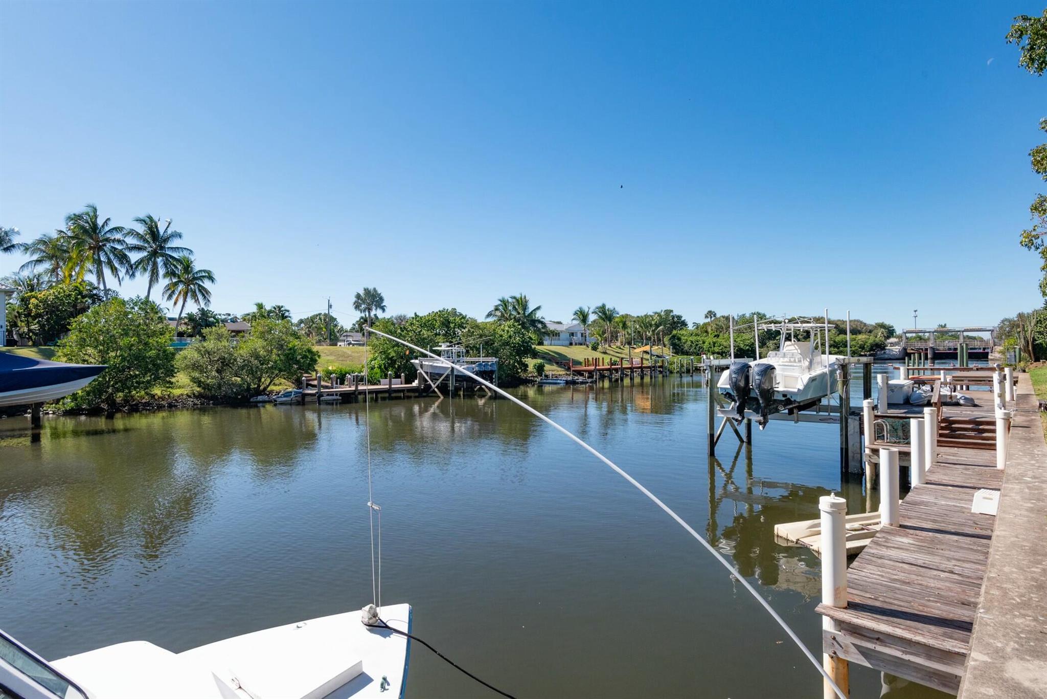 ARLINGTON PLACE - Residential