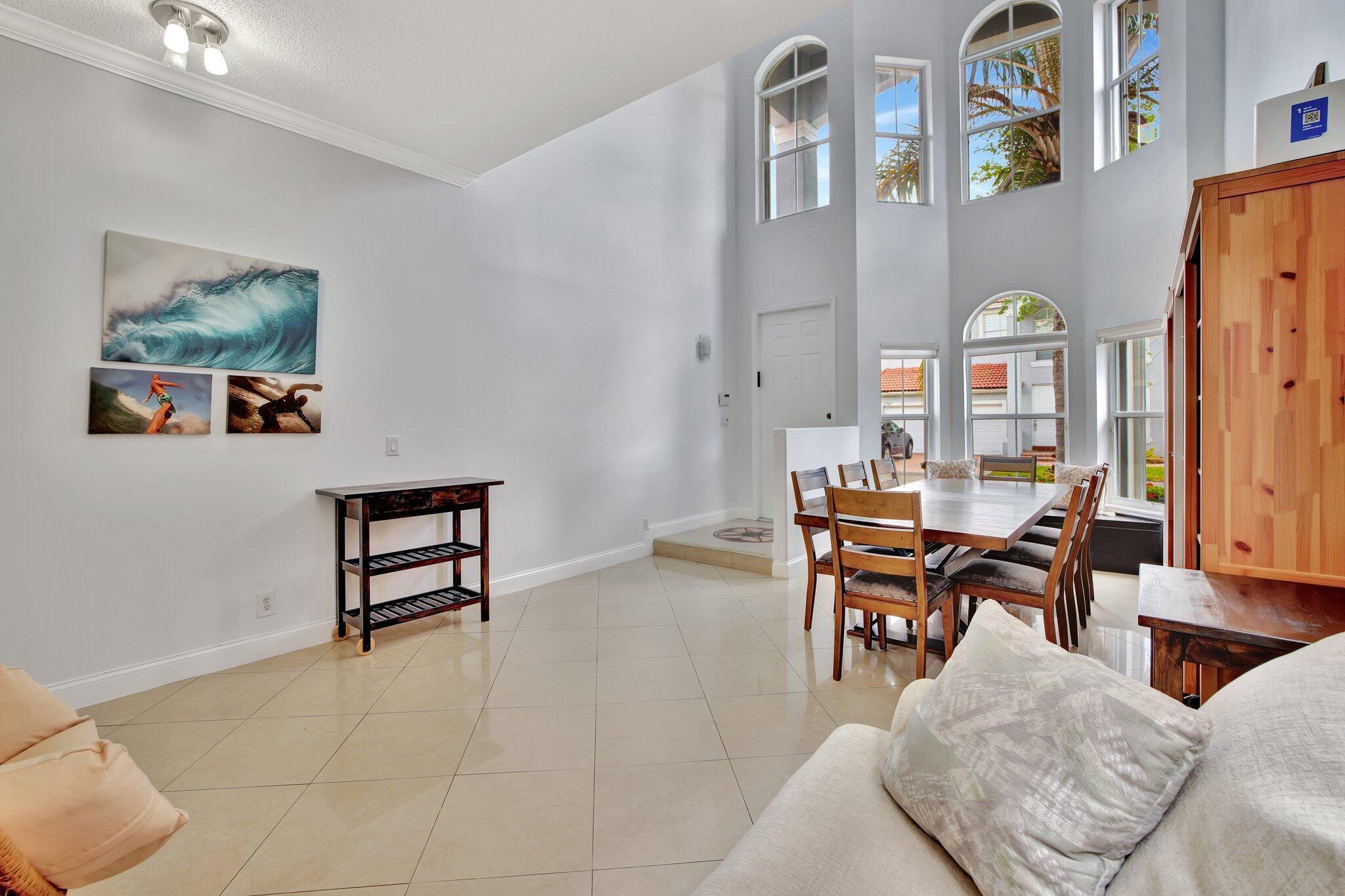 3768 SW 50th Court