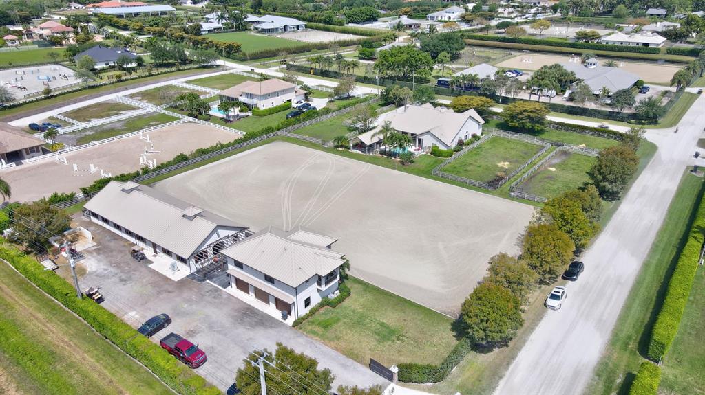 SADDLE TRAIL PARK OF WELL - Residential