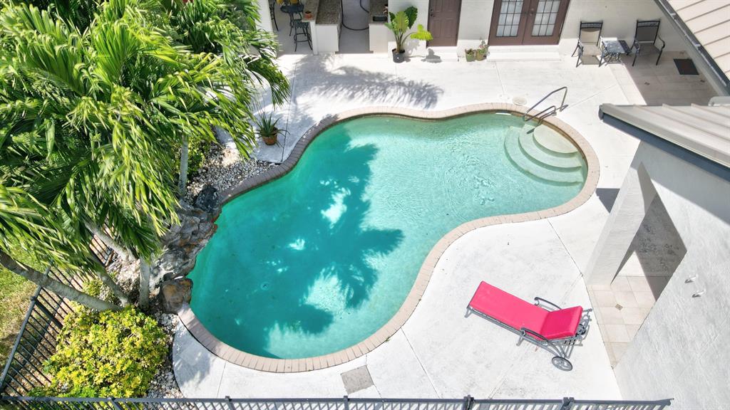 SADDLE TRAIL PARK OF WELL - Residential