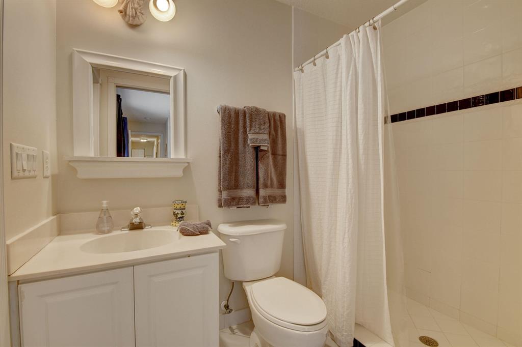 SADDLE TRAIL PARK OF WELL - Residential