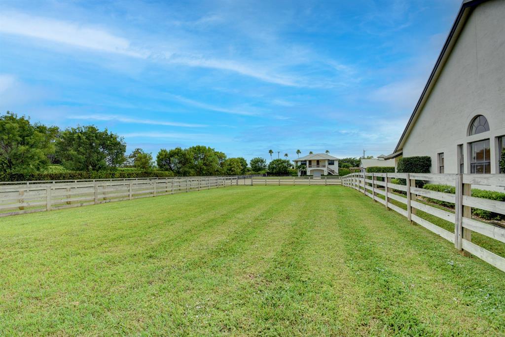 SADDLE TRAIL PARK OF WELL - Residential