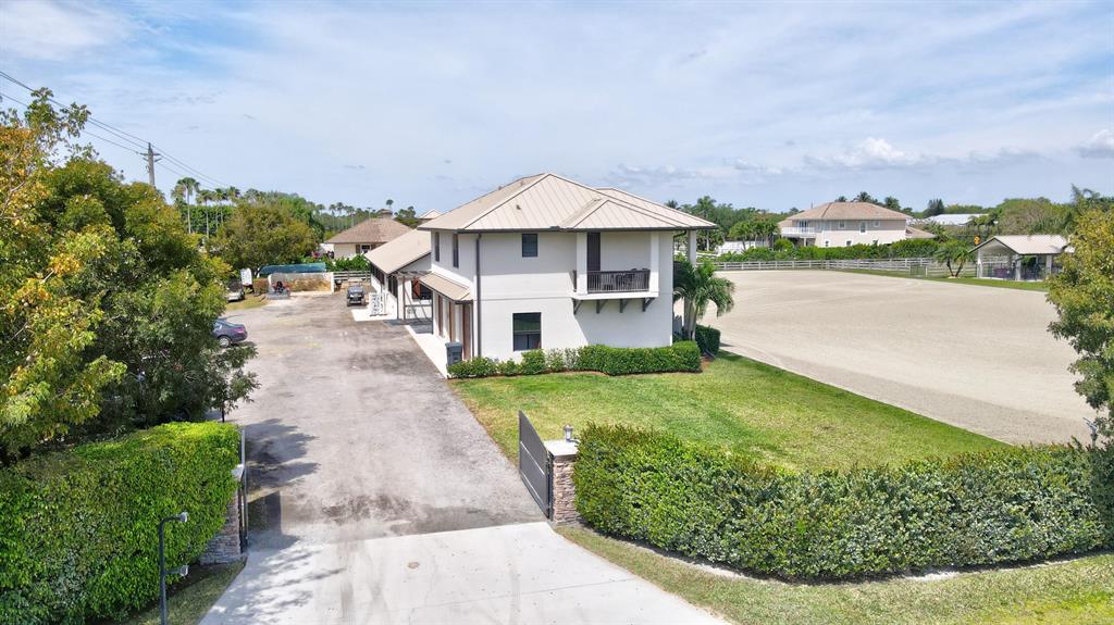 SADDLE TRAIL PARK OF WELL - Residential