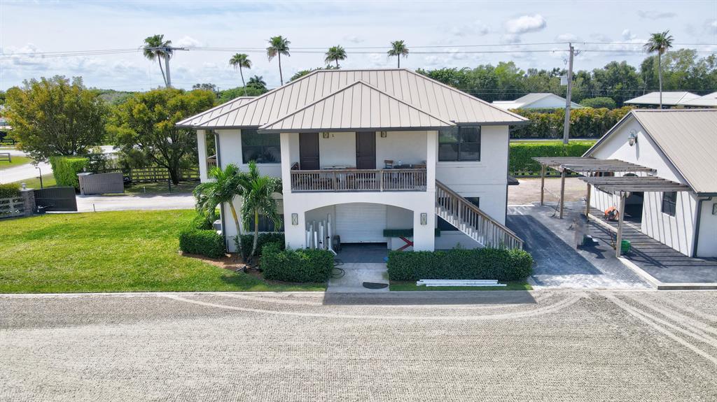 SADDLE TRAIL PARK OF WELL - Residential