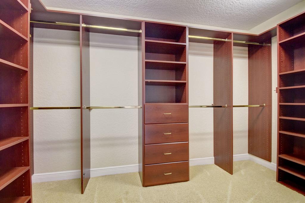 SADDLE TRAIL PARK OF WELL - Residential