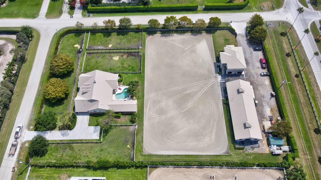 SADDLE TRAIL PARK OF WELL - Residential