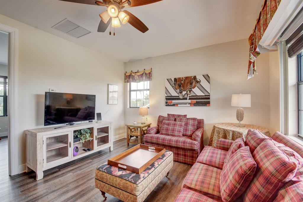 SADDLE TRAIL PARK OF WELL - Residential