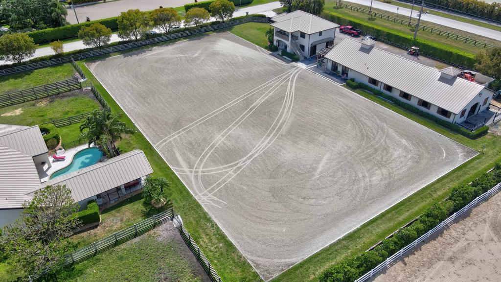 SADDLE TRAIL PARK OF WELL - Residential