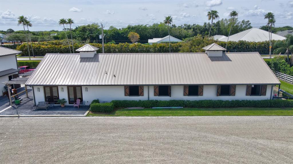 SADDLE TRAIL PARK OF WELL - Residential