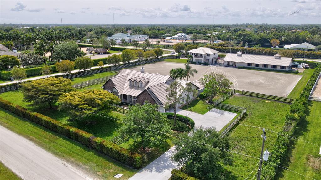 SADDLE TRAIL PARK OF WELL - Residential