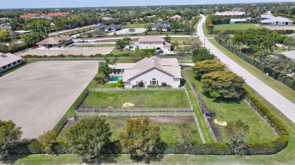 SADDLE TRAIL PARK OF WELL - Residential