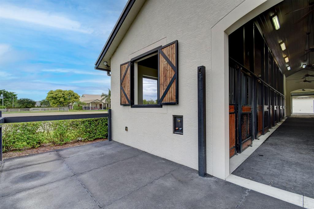 SADDLE TRAIL PARK OF WELL - Residential