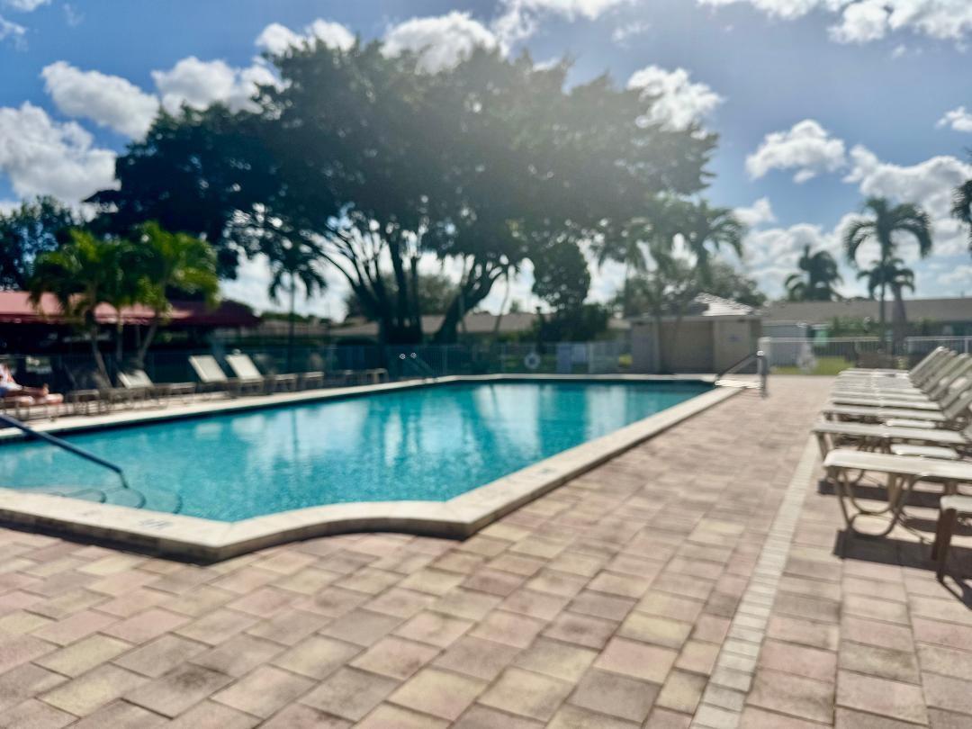 Boca Lakes - Residential