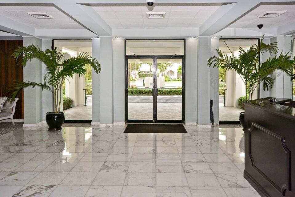 LA PALMA CONDO - Residential Lease