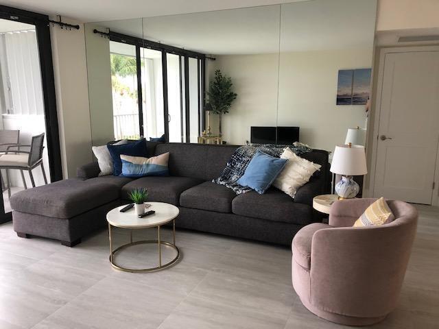 LA PALMA CONDO - Residential Lease