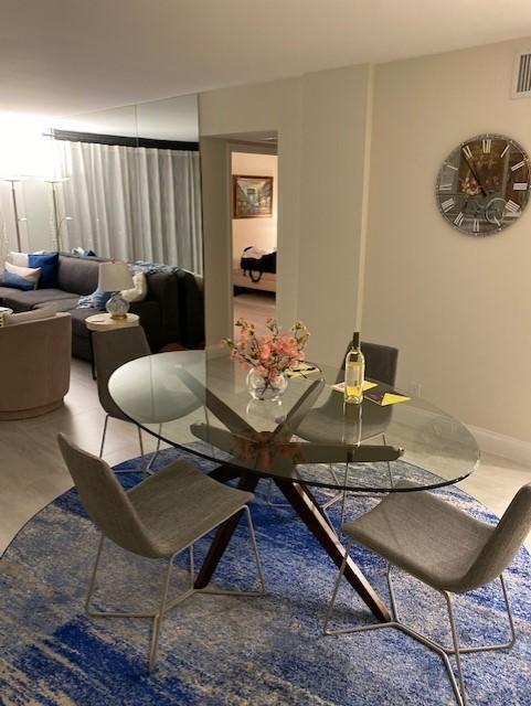 LA PALMA CONDO - Residential Lease