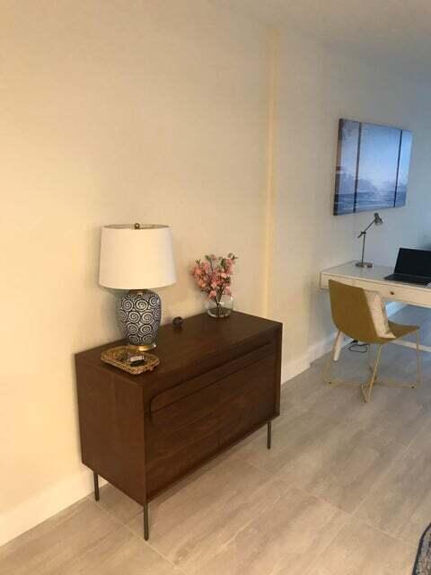 LA PALMA CONDO - Residential Lease