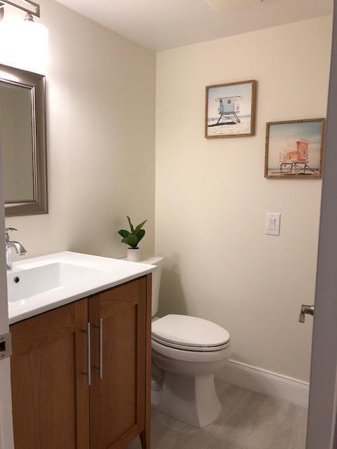 LA PALMA CONDO - Residential Lease