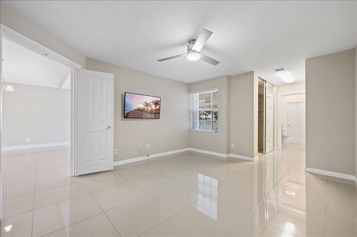 GARDEN OAKS SOUTH - Residential Lease