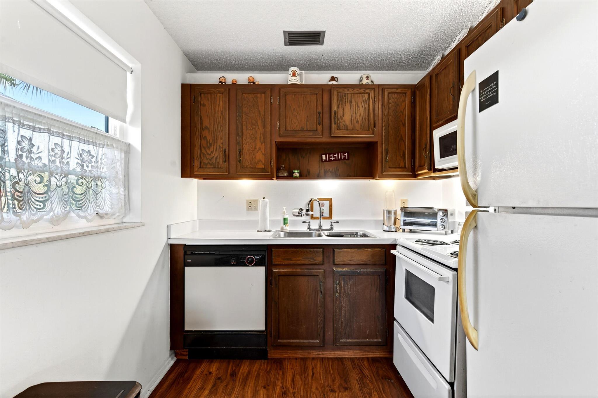 VISTA ROYALE PHASE IV BLD - Residential