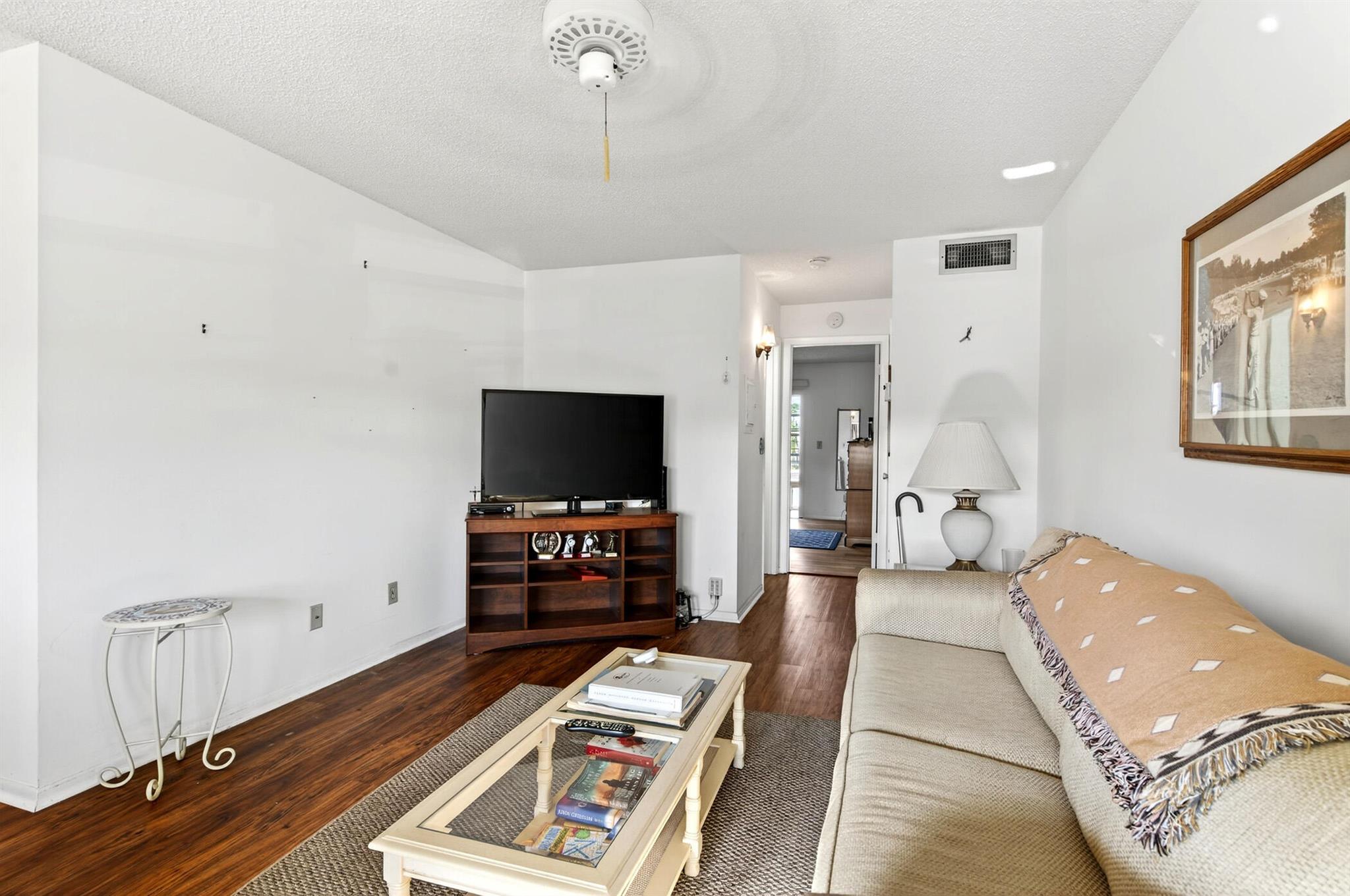 VISTA ROYALE PHASE IV BLD - Residential