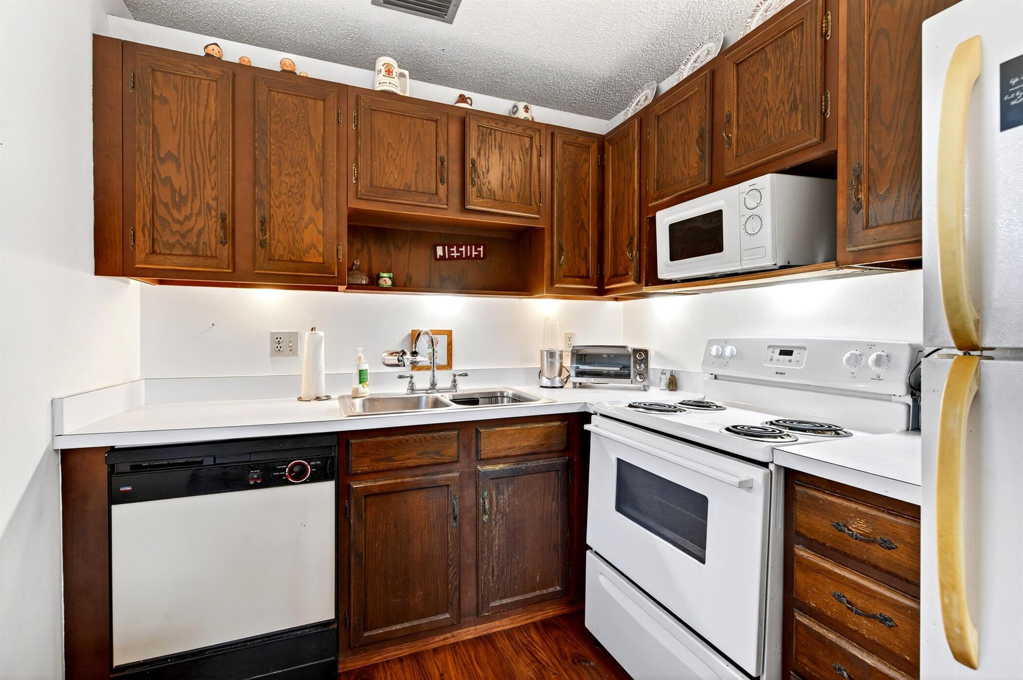 VISTA ROYALE PHASE IV BLD - Residential