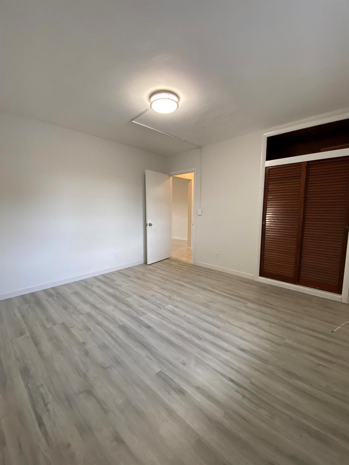 SOUTH SIDE PARK - Residential Lease