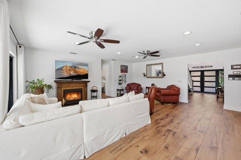 Tiny photo for 370 SE 13th Avenue, Pompano Beach, FL 33060 (MLS # B26047585)