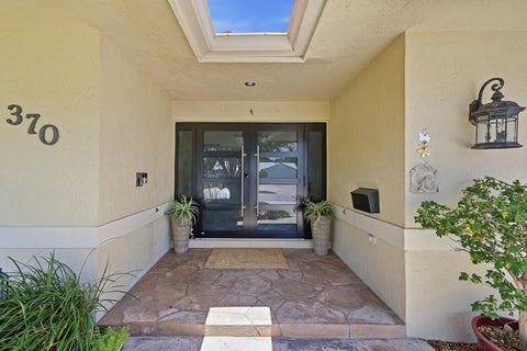 Tiny photo for 370 SE 13th Avenue, Pompano Beach, FL 33060 (MLS # B26047585)