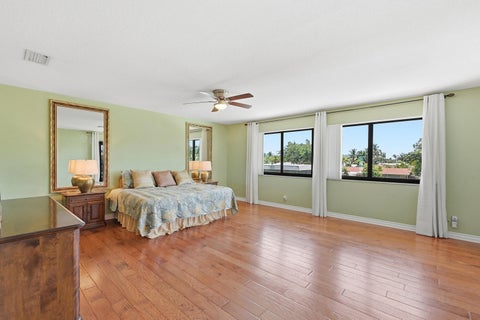 Tiny photo for 370 SE 13th Avenue, Pompano Beach, FL 33060 (MLS # B26047585)