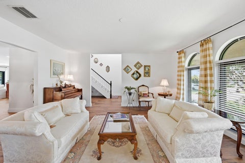 Tiny photo for 370 SE 13th Avenue, Pompano Beach, FL 33060 (MLS # B26047585)