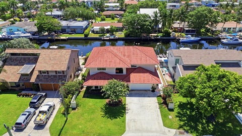 Tiny photo for 370 SE 13th Avenue, Pompano Beach, FL 33060 (MLS # B26047585)