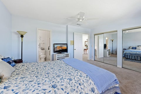 Tiny photo for 370 SE 13th Avenue, Pompano Beach, FL 33060 (MLS # B26047585)