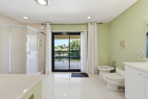 Tiny photo for 370 SE 13th Avenue, Pompano Beach, FL 33060 (MLS # B26047585)