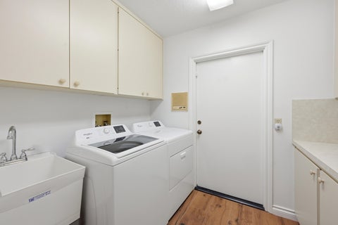 Tiny photo for 370 SE 13th Avenue, Pompano Beach, FL 33060 (MLS # B26047585)