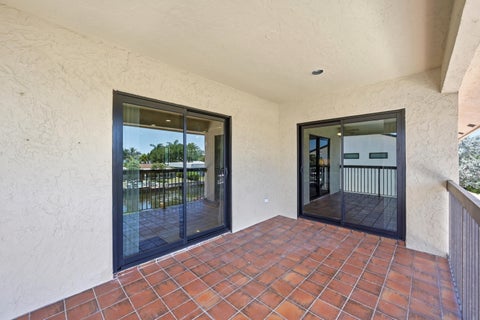 Tiny photo for 370 SE 13th Avenue, Pompano Beach, FL 33060 (MLS # B26047585)