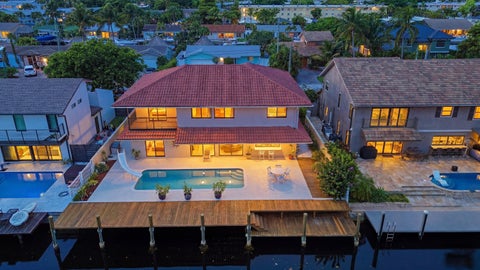 Tiny photo for 370 SE 13th Avenue, Pompano Beach, FL 33060 (MLS # B26047585)