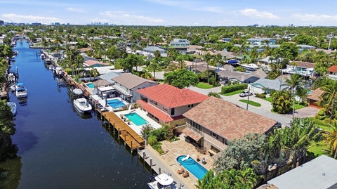 Tiny photo for 370 SE 13th Avenue, Pompano Beach, FL 33060 (MLS # B26047585)