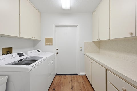 Tiny photo for 370 SE 13th Avenue, Pompano Beach, FL 33060 (MLS # B26047585)