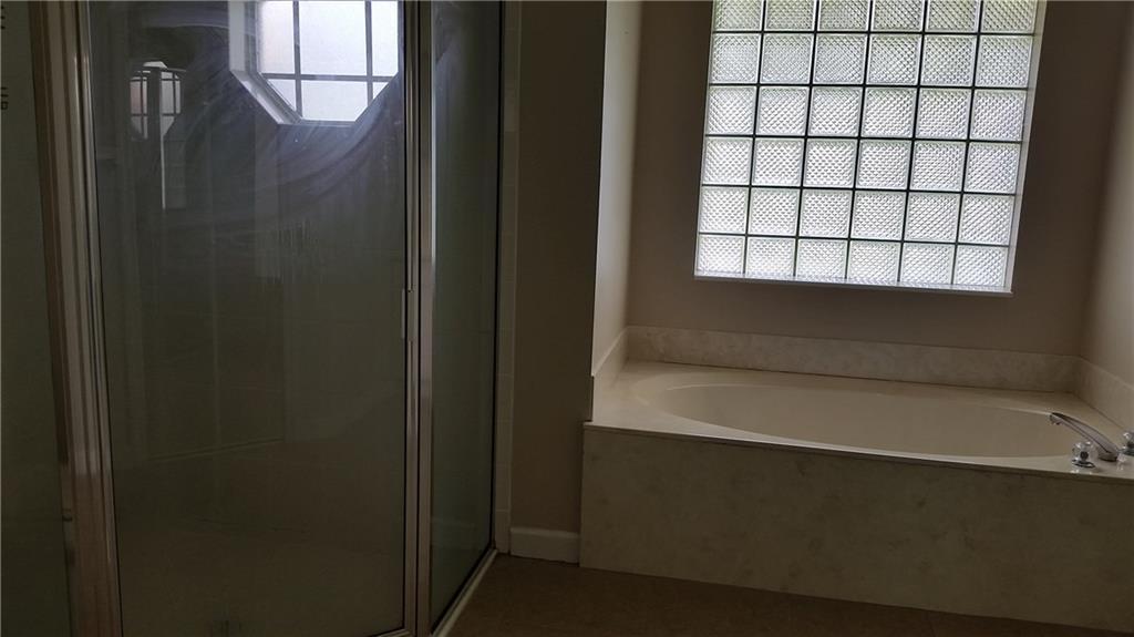 Holiday Pines - Residential Lease