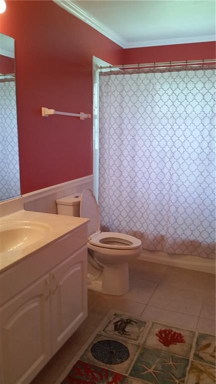 Holiday Pines - Residential Lease