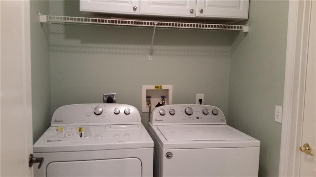 Holiday Pines - Residential Lease