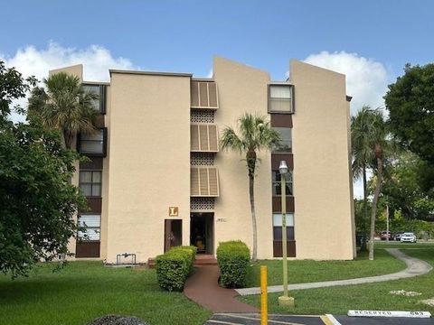 14611 N Kendall Dr 105L Miami FL 33186