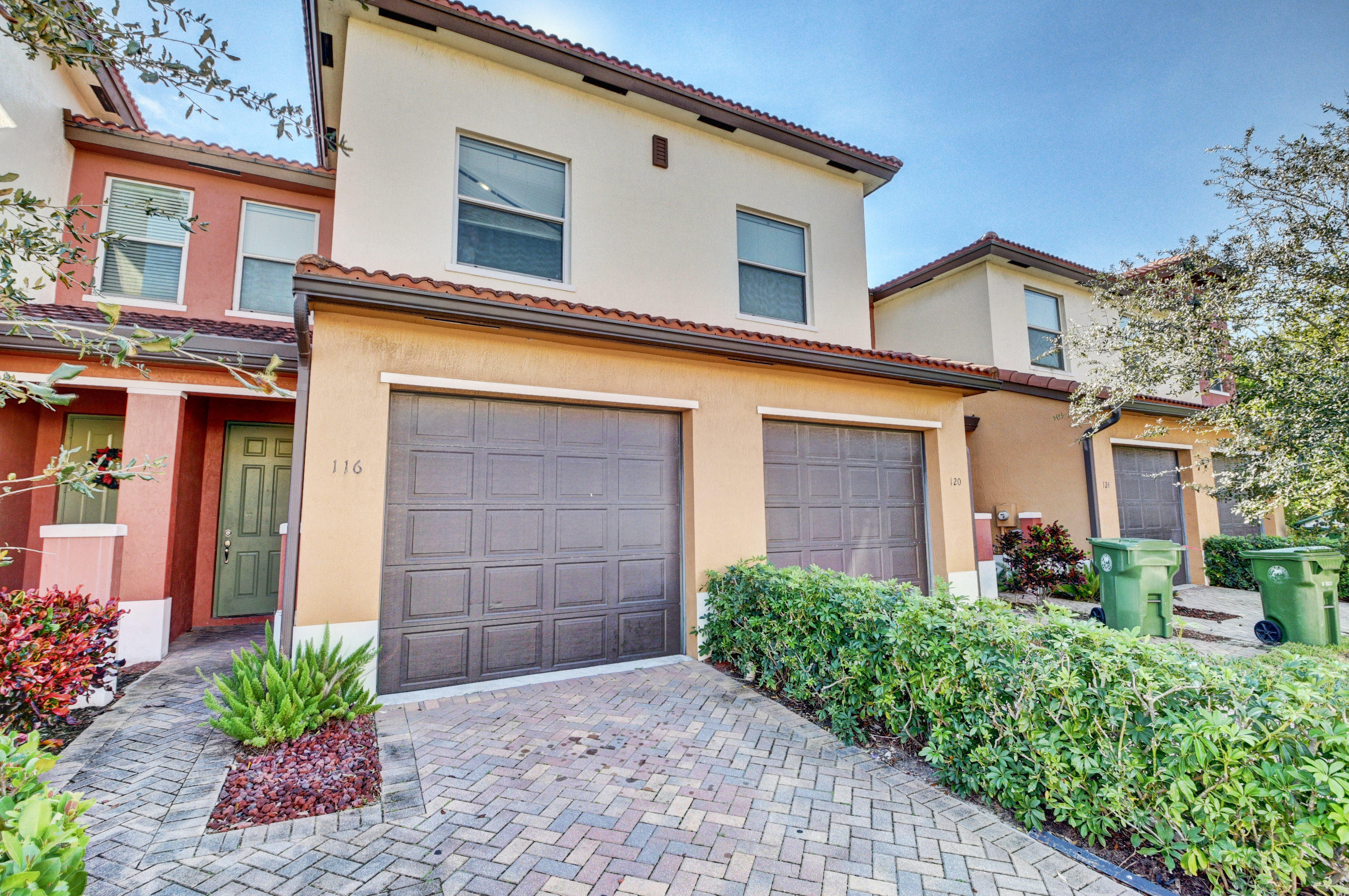 ST CHARLES LANDINGS - Residential Lease