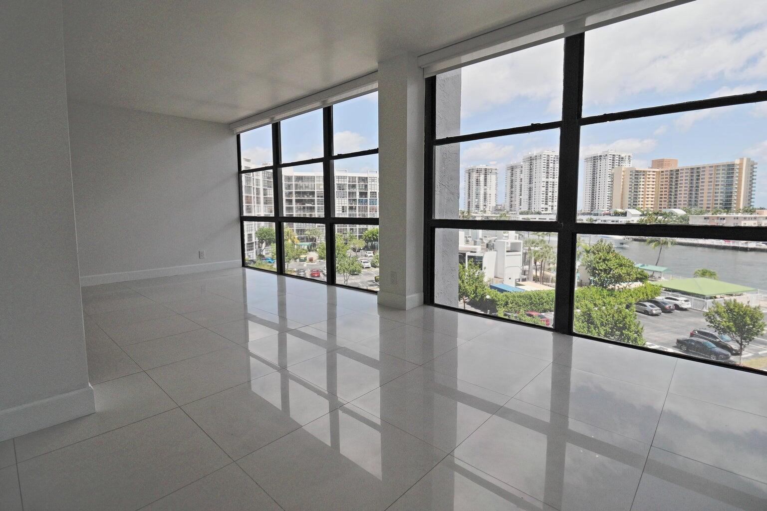 800 Parkview Drive 602