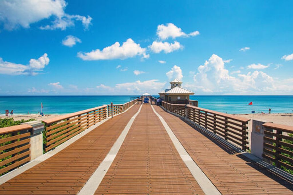 Photo of 601 Seafarer Circle #504, Jupiter, FL 33477 (MLS # R11111558)